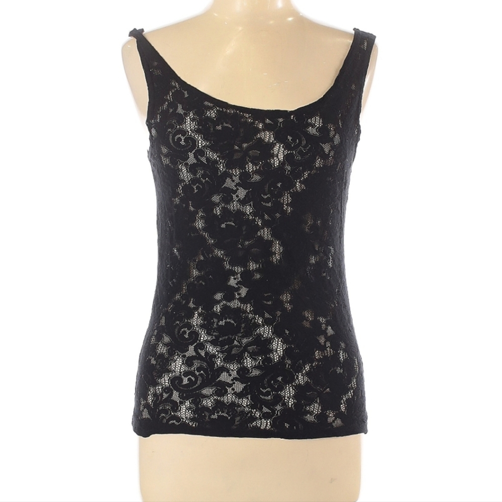 Black lace sleeveless shirt Size L